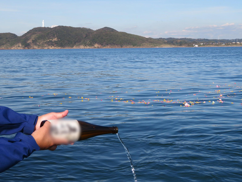 5.観音様の見える海で