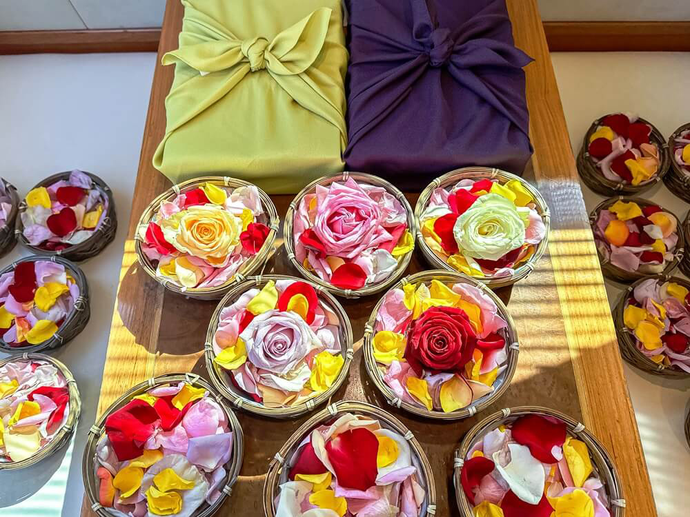 5.たくさんの献花をご用意