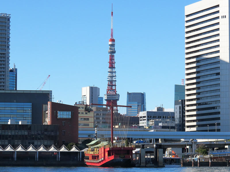 14.東京タワーに出迎えられ帰港