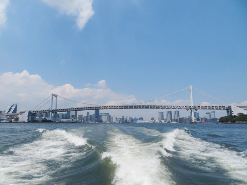 1.梅雨晴れの中の出港