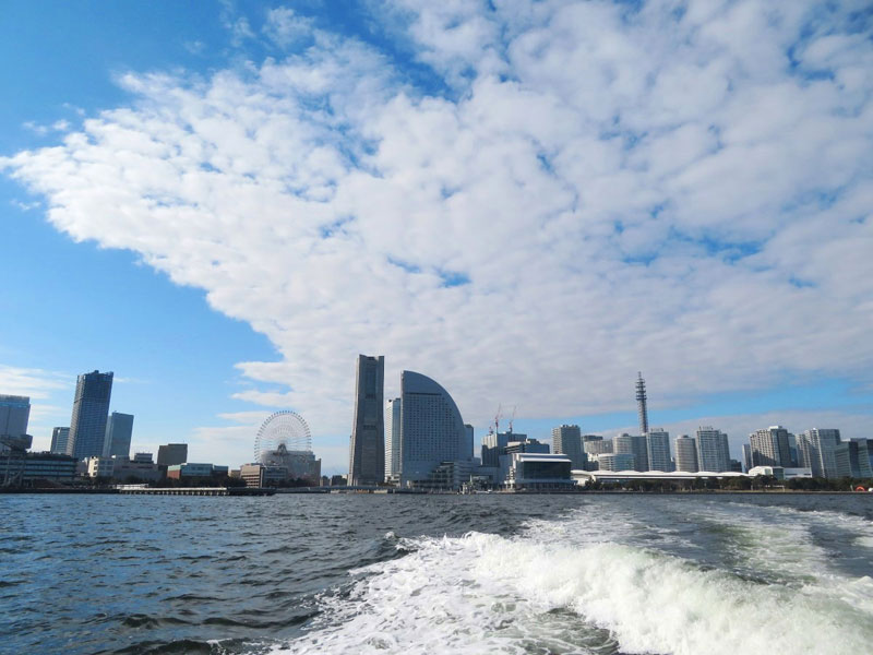 1.みなとみらいを出港