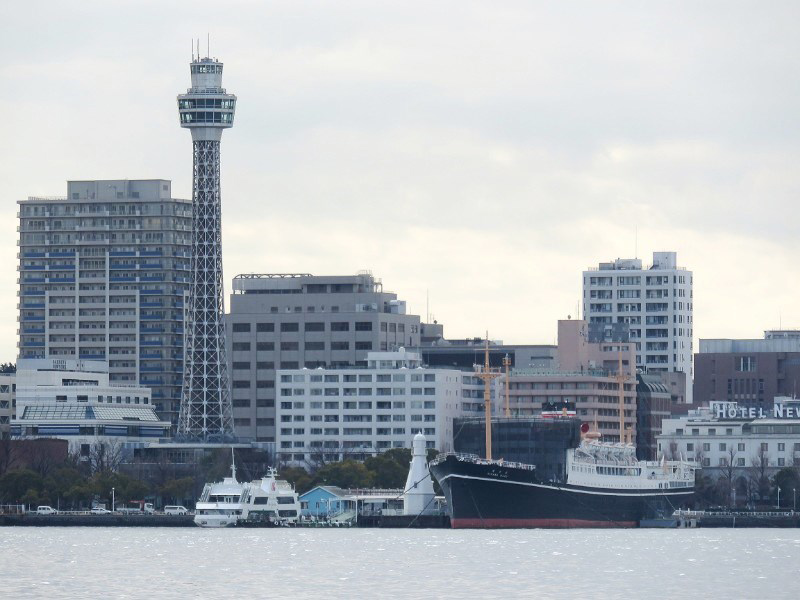 10.氷川丸とマリンタワー